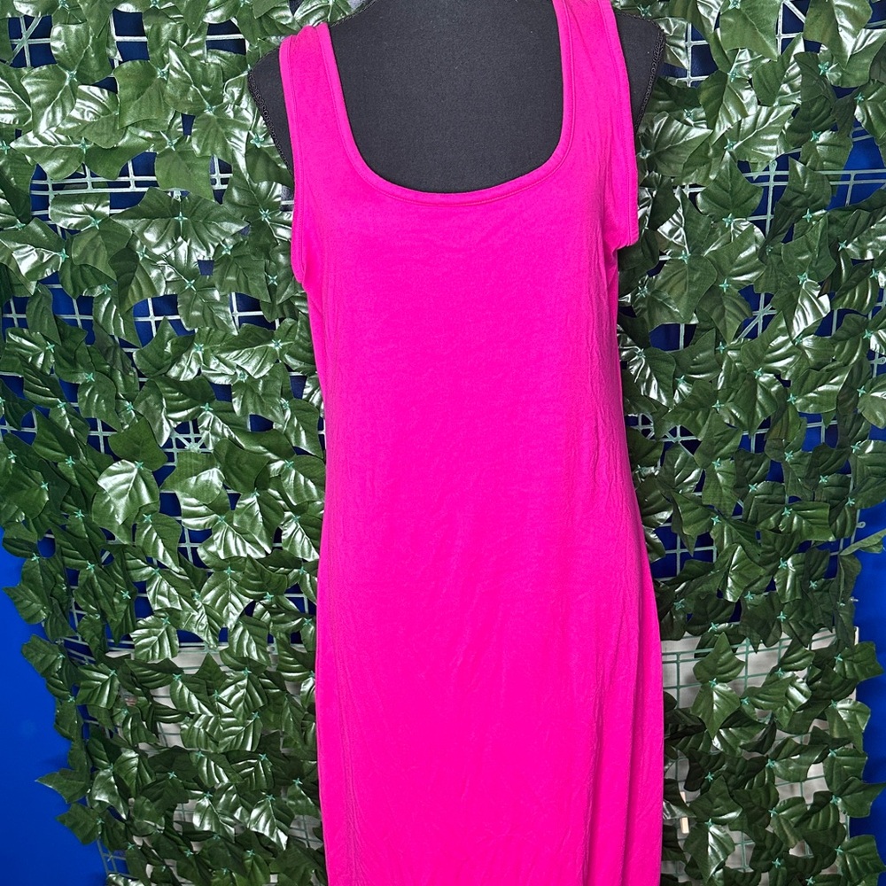 Elegant Pink Sleeveless Dress